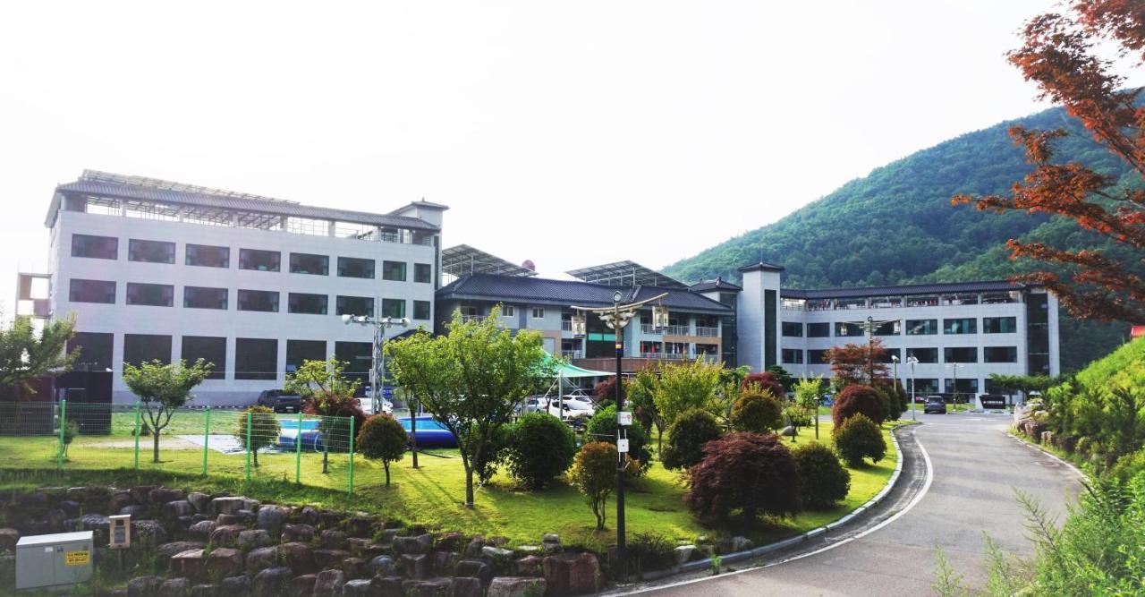 Sancheong Korean Medicine Family Hotel Экстерьер фото